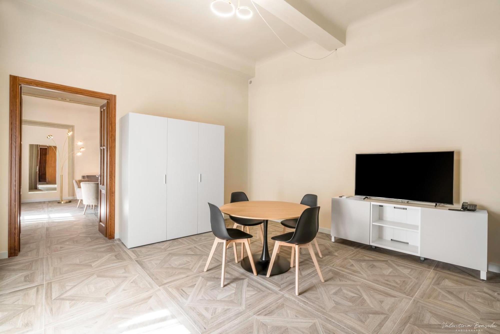 Hotel Adamas Флоренция Экстерьер фото